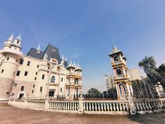 -龙凤山庄影视度假村