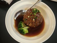 招牌红烧狮子头-源時代·江浙小馆