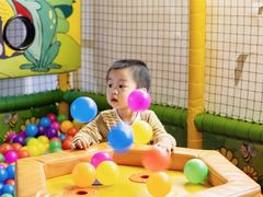 -爱睿思儿童早教亲子游泳(万象城店)