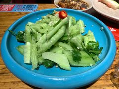 -老牌坊云南鱼豆花火锅(爱建店)