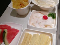 -海底捞火锅鲜切牛肉主题店(长寿路店)