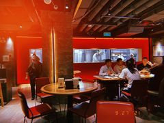 大堂-四季民福烤鸭店(西单华威约饭街店)