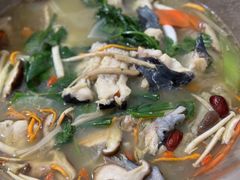 -姚记抚仙湖石锅鱼庄