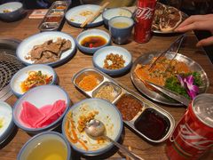 -明洞阿姨·韩式酱蟹烤肉·创意料理(三元桥店)