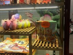 面包甜点陈列柜-皇饭儿·王润兴酒楼(河坊街店)
