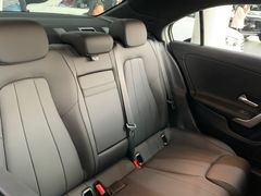 -宁波之星奔驰4S店(海曙店)