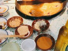 -鸿姐老火锅(疁城新天地店)