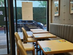 -灵芝妹子海鲜米线(劳动公园店)