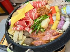 -豚妈妈汤饭·部队锅(南京东路店)