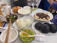 -李与白包子铺(桐梓林店)