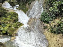 -牛角寨瀑布景区