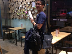 勤劳的老板大人背着包-密讯馆密室逃脱&换装侦探剧(环球港旗舰店)