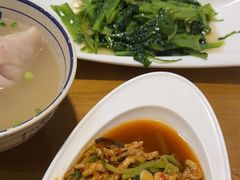 -易老妈蹄花.创于1935(总店)
