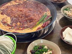 -黄潇洒老火锅(九眼桥宏济巷店)