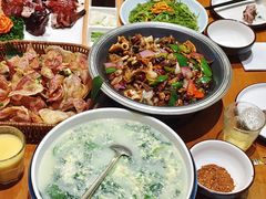 -老滇山寨•云南特色菜•地方菜•民族风情歌舞表演(金碧店)