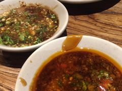 -老牌坊云南鱼豆花火锅(爱建店)