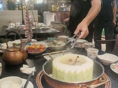 -得意咚瓜·顺德鱼生·冬瓜火锅(深圳首店)