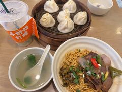 -佬钱湾仔(衣裳街店)