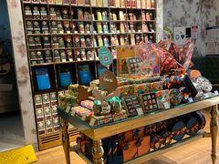 零售区-VENCHI 闻绮(北京汉光店)