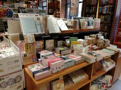 -新华书店(永安路店)