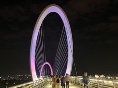 -南京眼步行桥