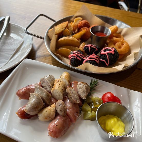 SINO BRUNCH&BISTRO美食餐酒馆