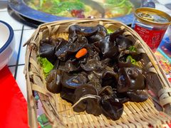 -喜悦小串丹东小黄牛海鲜烧烤大排档(民主广场店)