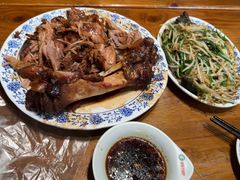 -老天桥酱肉烧饼夹肘子(天桥店)