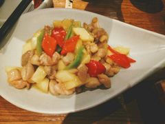 -云海肴·汽锅鸡·云南菜(天山百盛优客店)