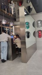 -PE SALON