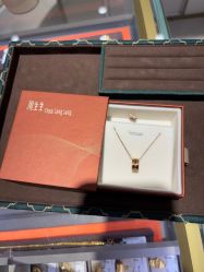 -周生生Chow Sang Sang(新世界店)