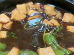鲶鱼炖豆腐粉皮-人全到南京本帮菜馆(云锦路店)