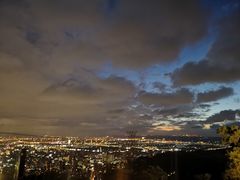 -草山夜未眠景观餐厅