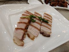 澳门烧肉-轩记海鲜餐厅·四十五年老字号·经典粤菜(西区彩虹店)
