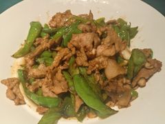 农家小炒肉-呷湘厨·鱼汤捞饭·剁椒鱼头·湘菜(国家会展中心店)
