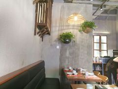-炉小二铜锅牛蛙•川湘菜(三里屯店)