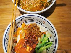 -陇上秦轩西安biangbiang面(朝龙汇店)