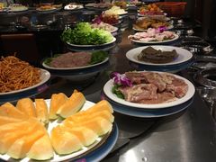 -钱小主·自助回旋烤肉火锅餐厅(东方新天地店)
