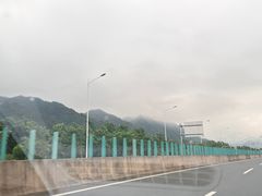 -英德宝晶宫天鹅湖茶语温泉