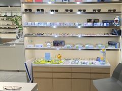 -视野联行眼镜·蔡司·尼康·豪雅·依视路(青浦宝龙店)