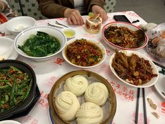 -堂瓦里·33年传统赣菜(第一街区店)