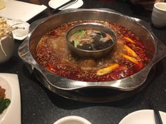 -小天鹅火锅·一线江景洪鼎旗舰店(洪崖洞店)