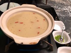 鲫鱼汤-小广寒电影艺术餐厅(小广寒经三路店)