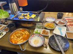 -弘彩英·烤牛舌·年糕火锅(蓝色港湾店)