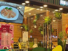 -佰搭果·广式茶餐厅(西华路店)