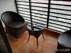 -永恒朗悦酒店(广西大学地铁站大学东路万达广场店)