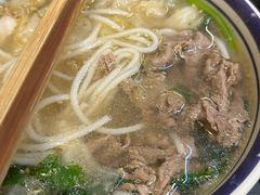 -云阿蛮云南生烫牛肉米线(奉贤路店)