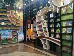 -钟书阁(松江泰晤士小镇店)