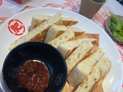 -肥肥虾庄·金牌油焖大虾(汉街SKP店)