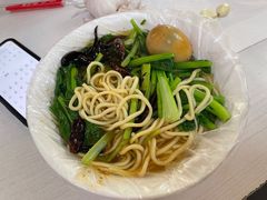 -丁记牛肉手擀板面